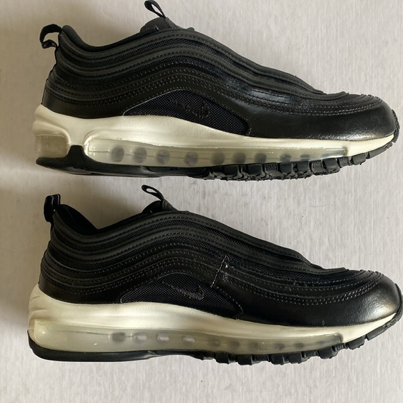 Nike Women’s AirMax 97 Black Sneakers DX0137-001 Size 8.5 - Picture 1 of 11